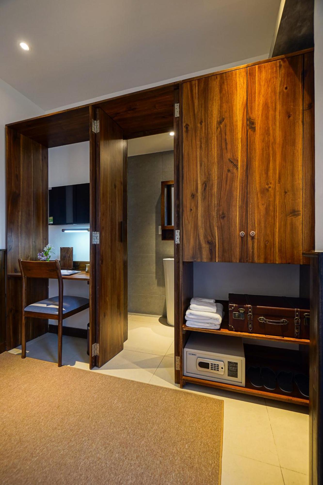 Khách sạn Nexus House Nguyen Binh Khiem 3*