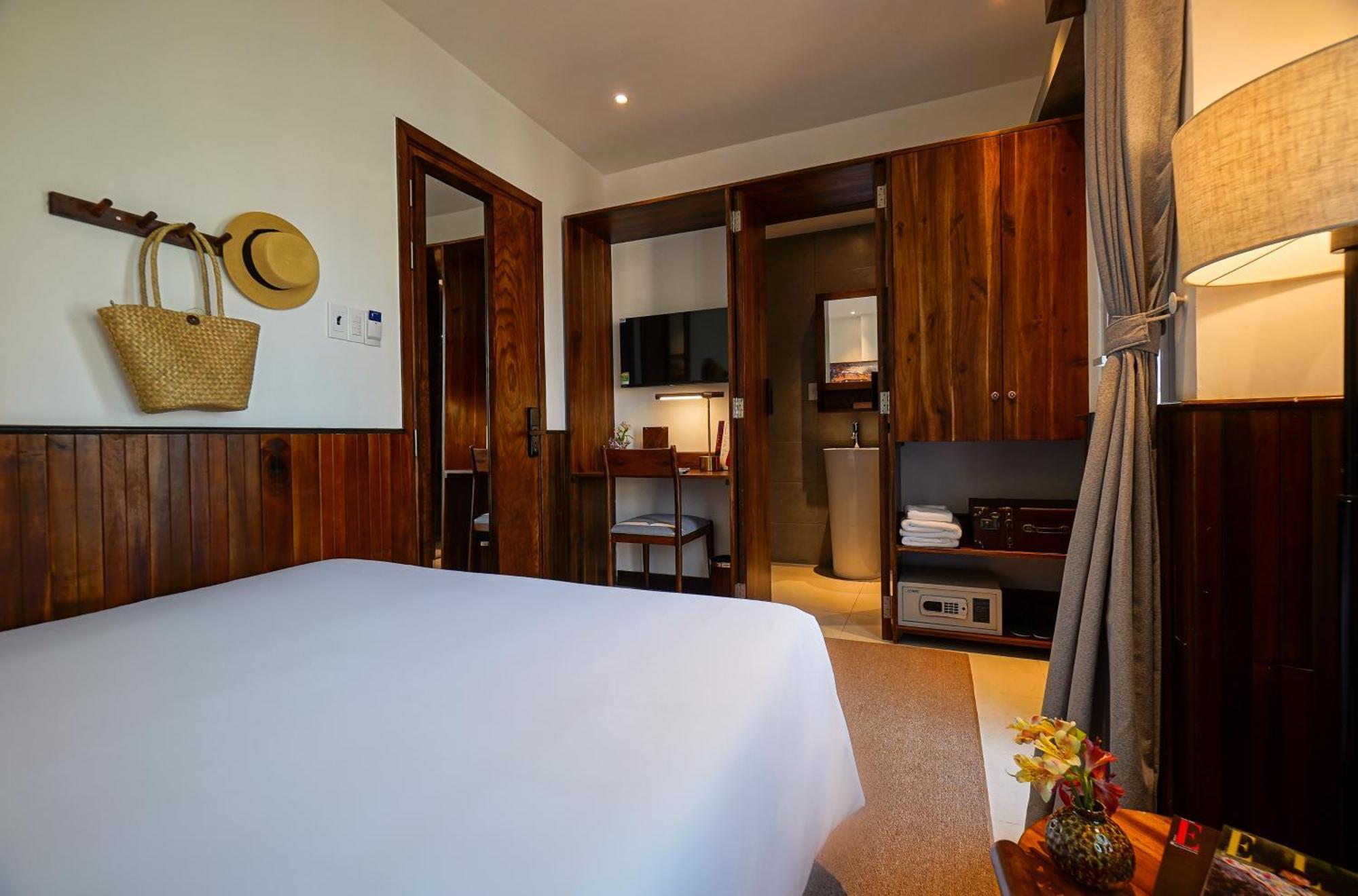 Nexus House Nguyen Binh Khiem 3*