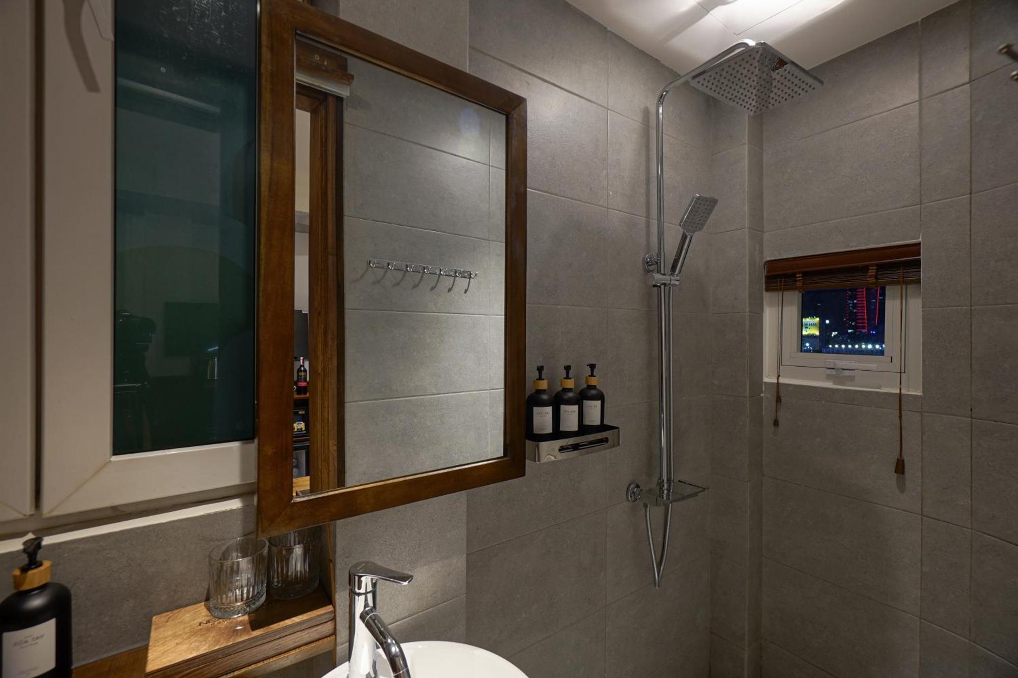 Khách sạn Nexus House Nguyen Binh Khiem - Near Saigon Zoo & Botanical Gardens TP. Hồ Chí Minh